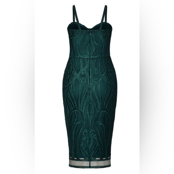 City Chic- Convertible Strapless Neckline Emerald Green Embroidered Dress - Picture 4 of 8